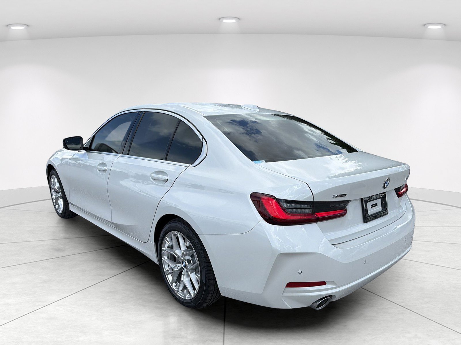 New 2026 BMW 330i xDrive Sedan w/ Premium Package AWD/4WD image 6