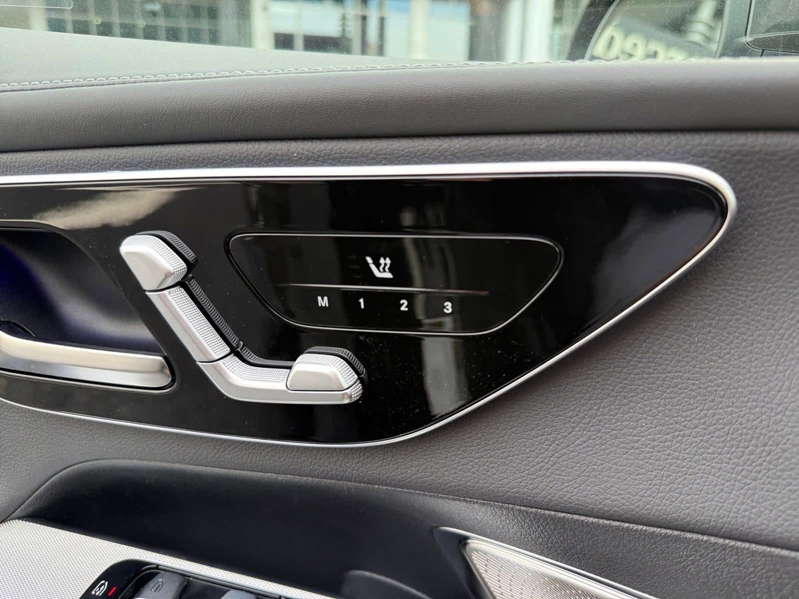 New 2026 Mercedes-Benz GLC 300 4MATIC image 23