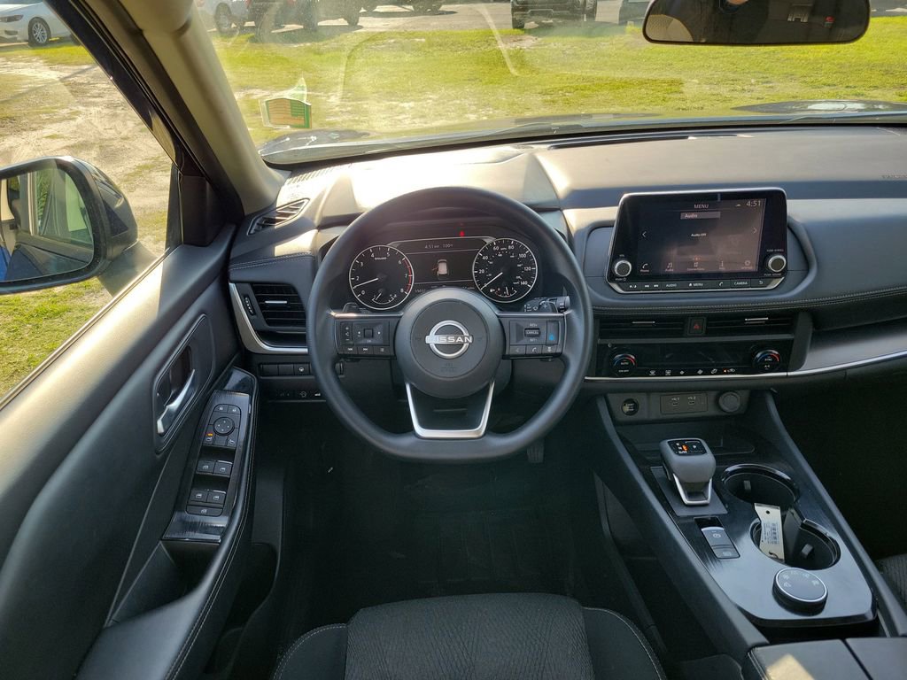 Used 2024 Nissan Rogue SV AWD/4WD image 30