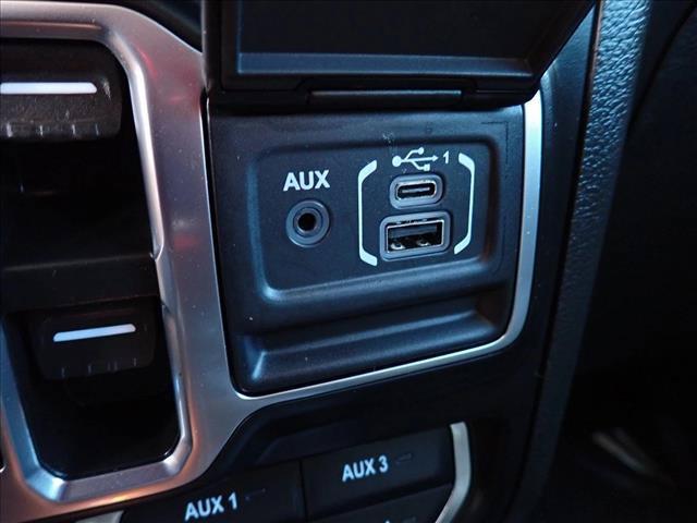 Used 2023 Jeep Wrangler Unlimited Sahara w/ Cold Weather Group AWD/4WD image 18