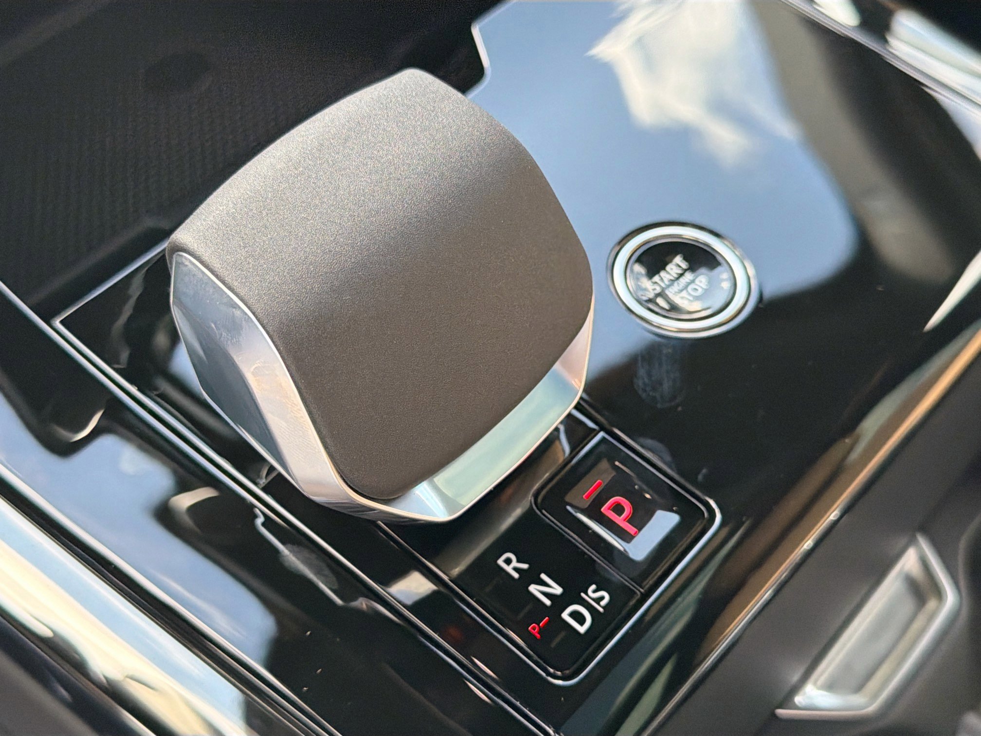 New 2026 Land Rover Range Rover Sport Dynamic SE image 28