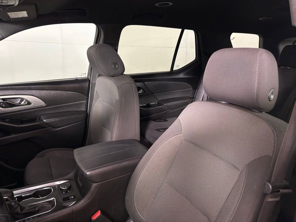 Used 2023 Chevrolet Traverse LT FWD image 22