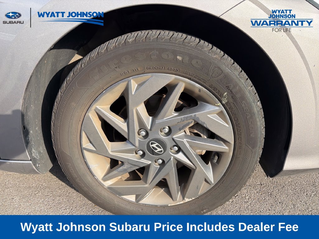 Used 2024 Hyundai Elantra SEL FWD image 12