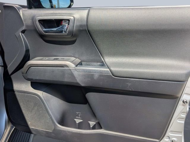 Used 2018 Toyota Tacoma TRD Sport RWD image 22