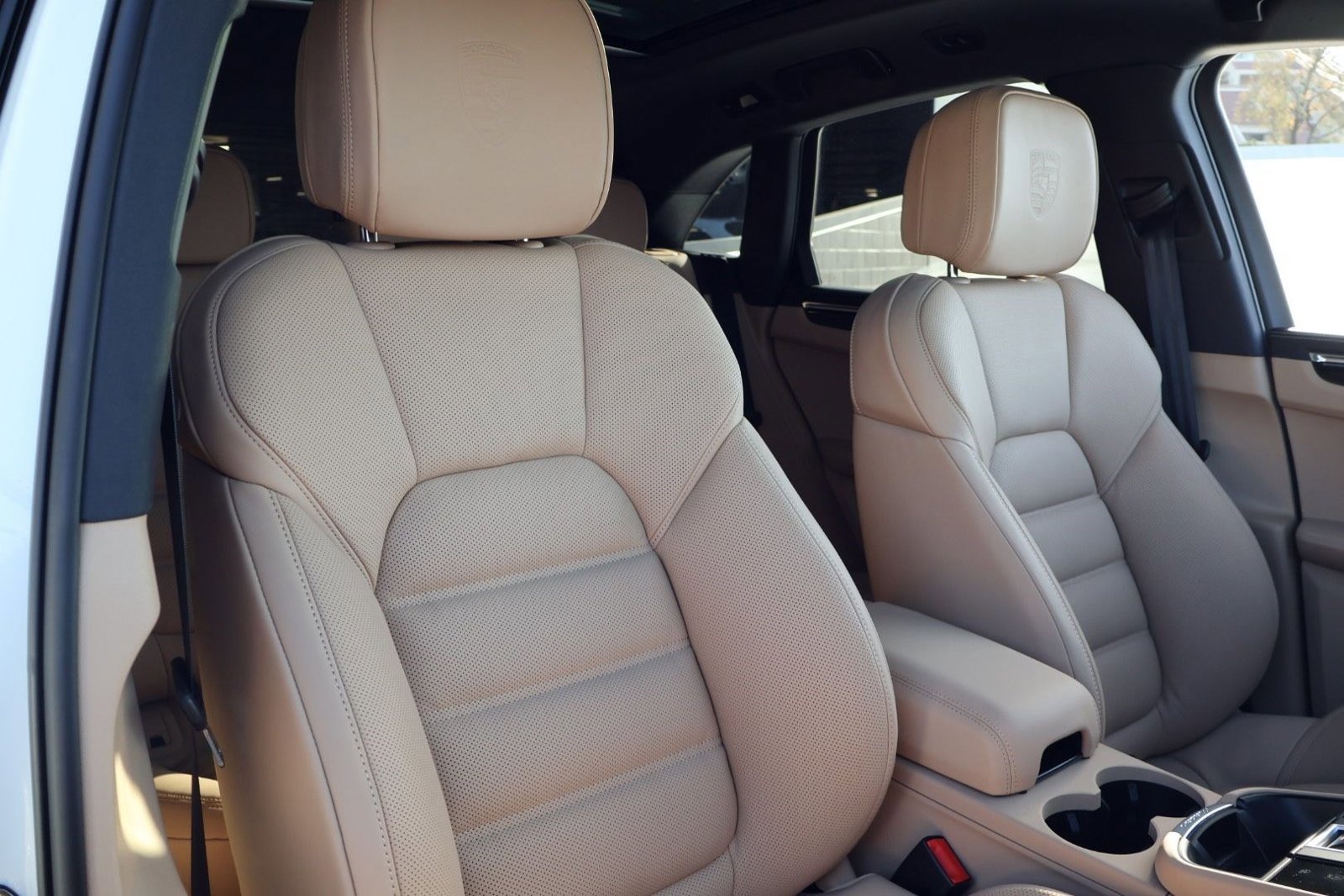 New 2026 Porsche Macan S image 24