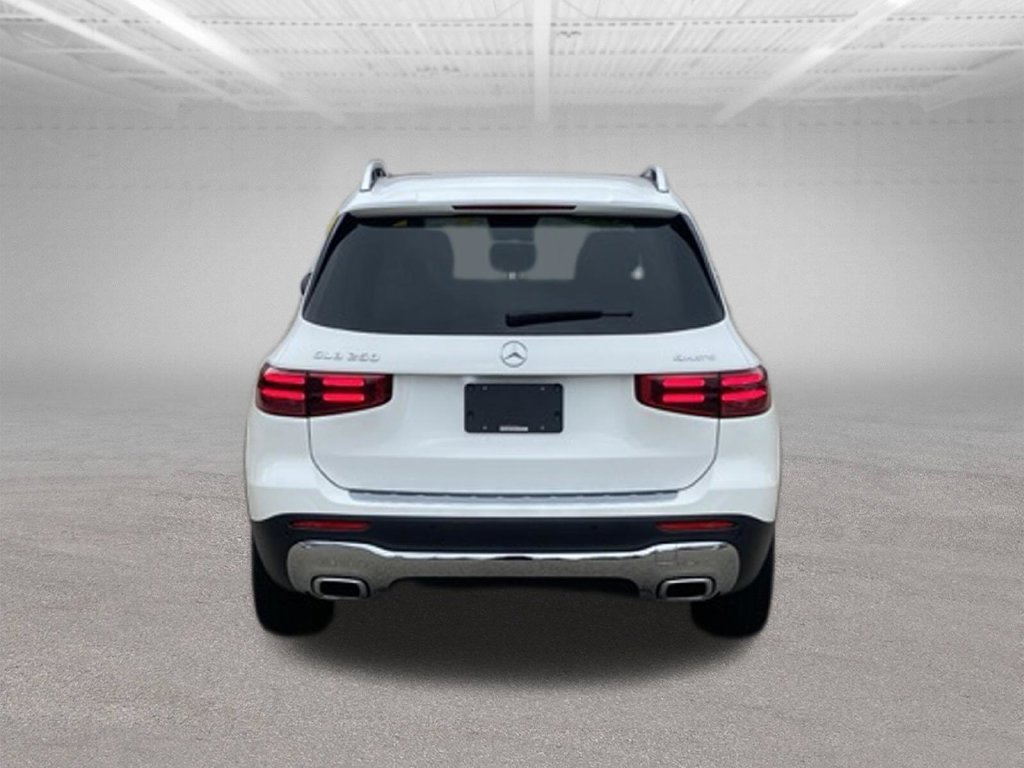 Used 2026 Mercedes-Benz GLB 250 4MATIC image 13