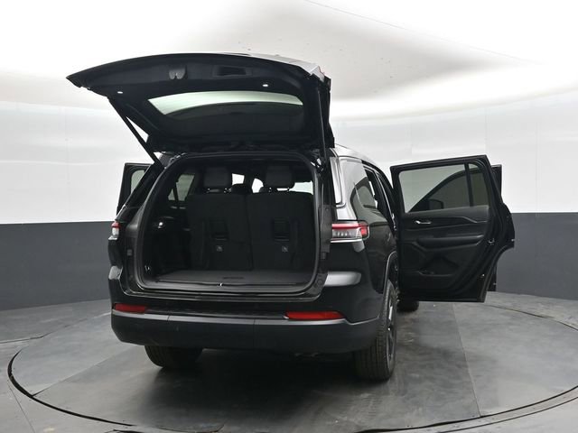 New 2025 Jeep Grand Cherokee L Altitude image 50