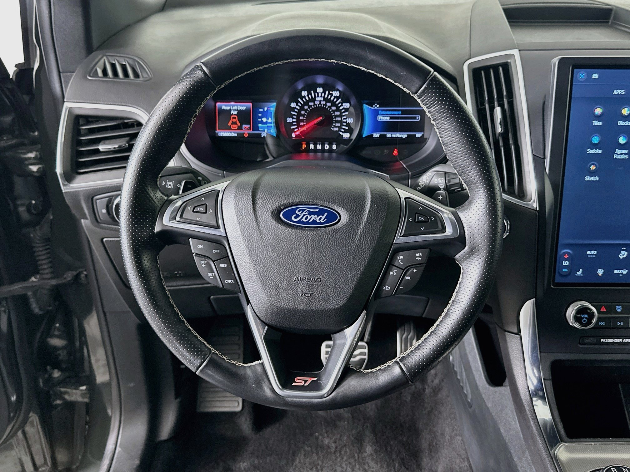 Used 2022 Ford Edge ST AWD/4WD image 18