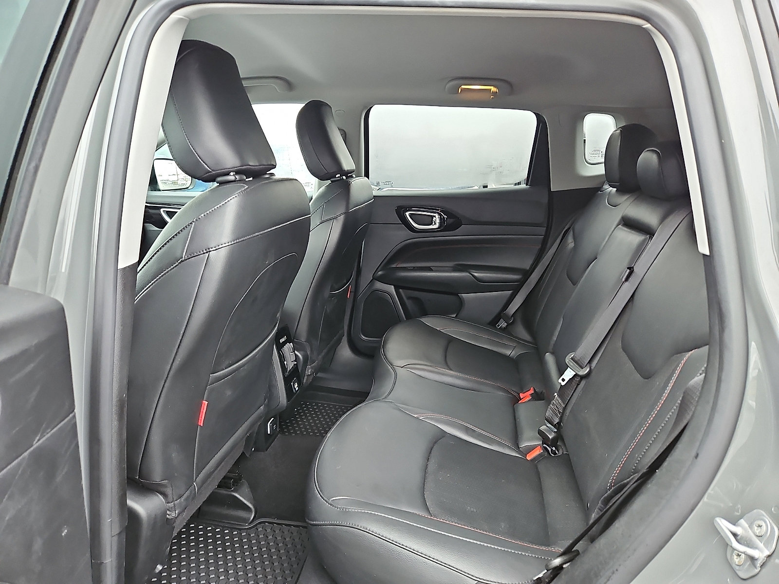 Used 2022 Jeep Compass Trailhawk image 10