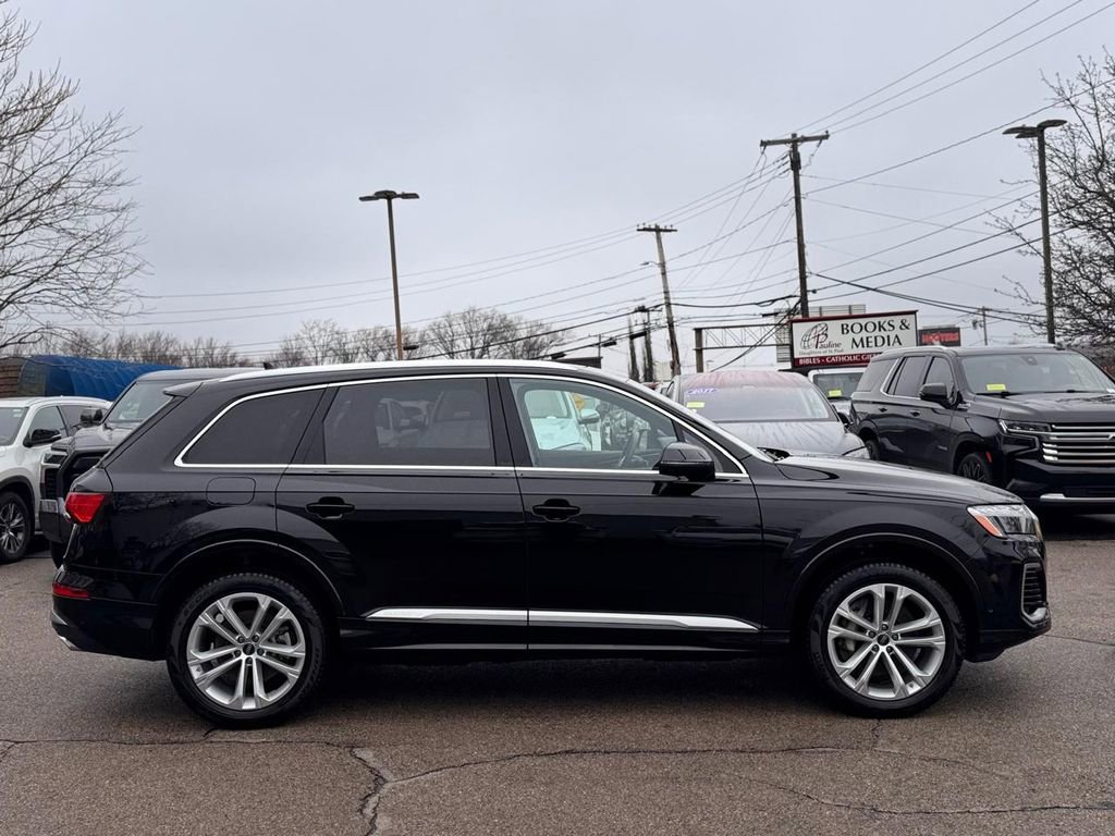 Used 2025 Audi Q7 3.0T Premium Plus image 7