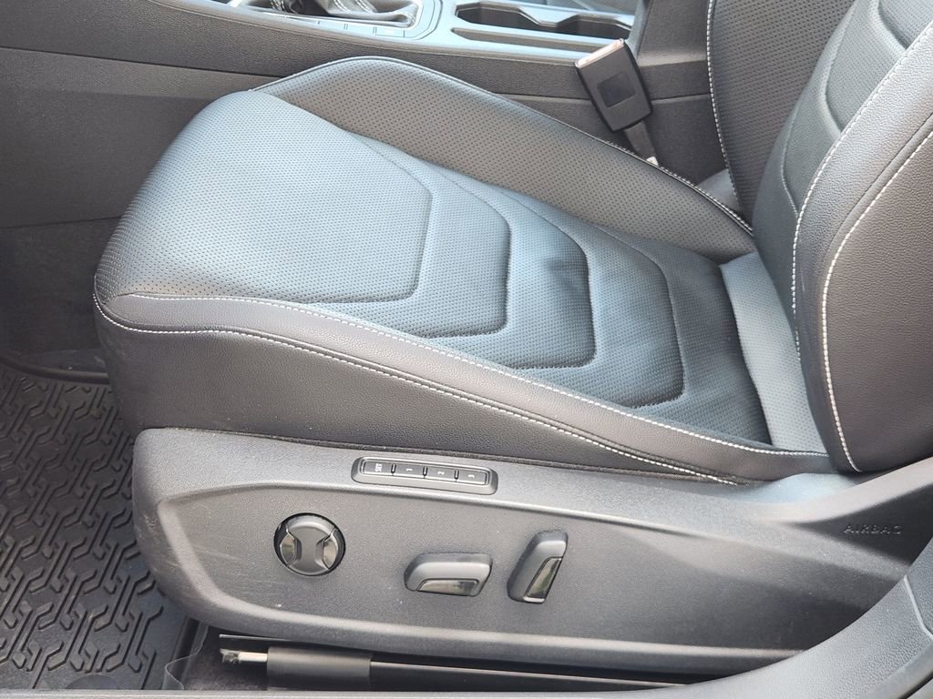 Used 2022 Volkswagen Jetta SEL image 23