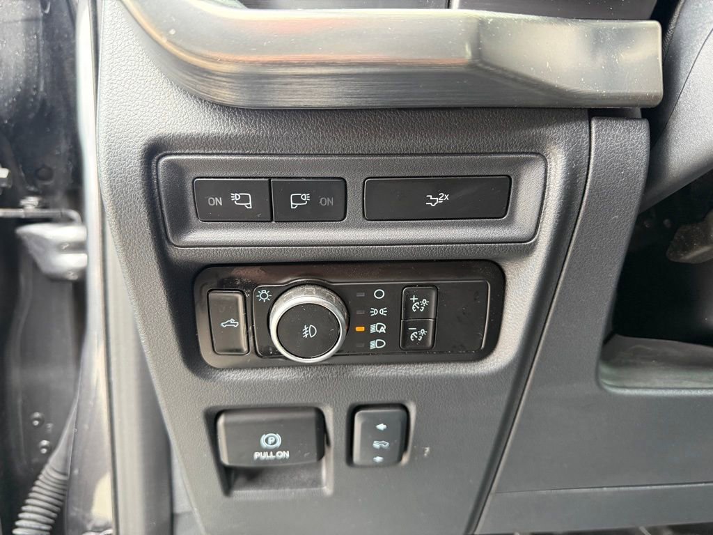 Used 2023 Ford F150 Lariat w/ Trailer Tow Package image 7