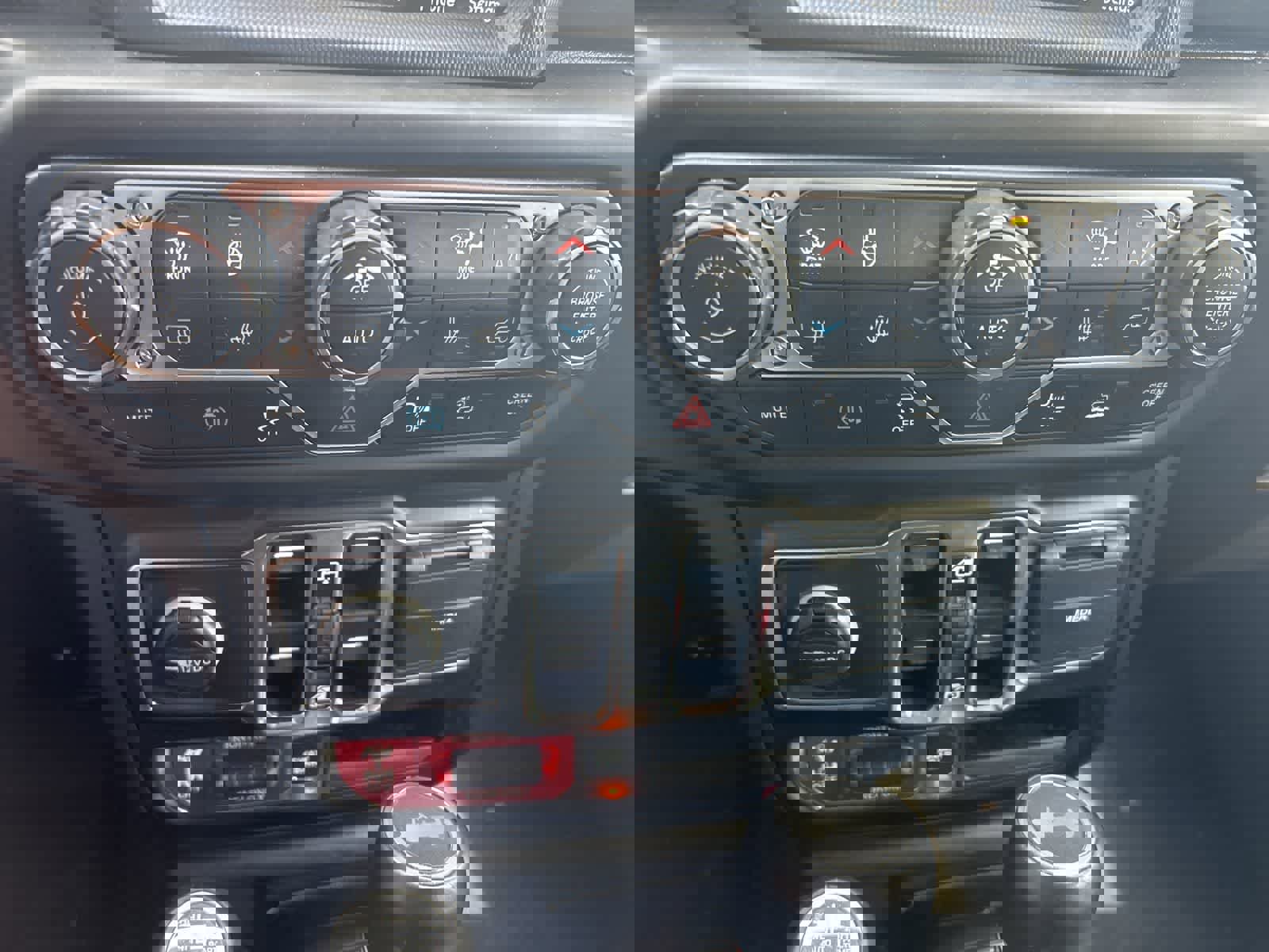 Used 2021 Jeep Wrangler Unlimited Rubicon 4xe w/ Steel Bumper Group image 55