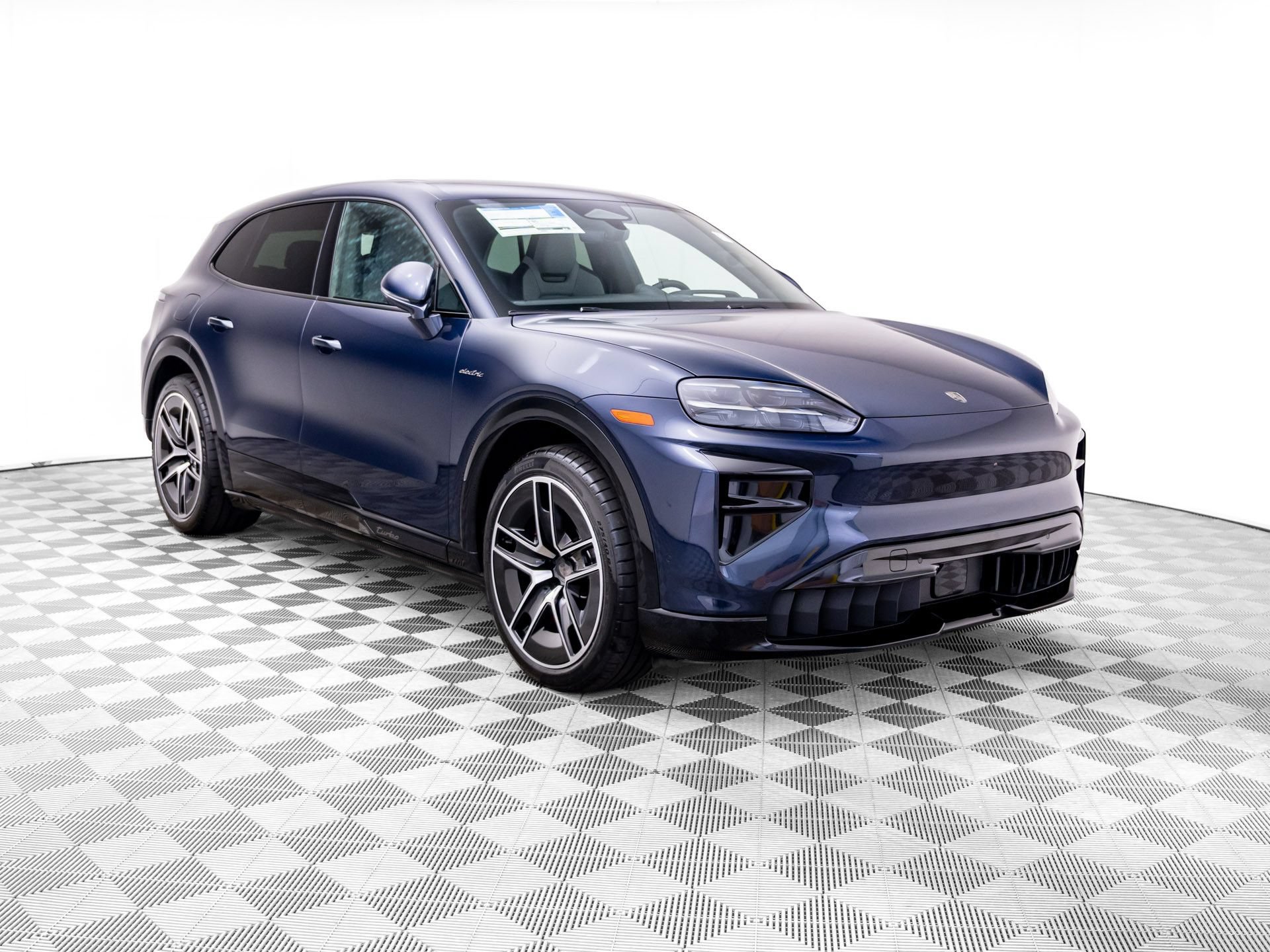 New 2026 Porsche Cayenne Turbo AWD/4WD image 6