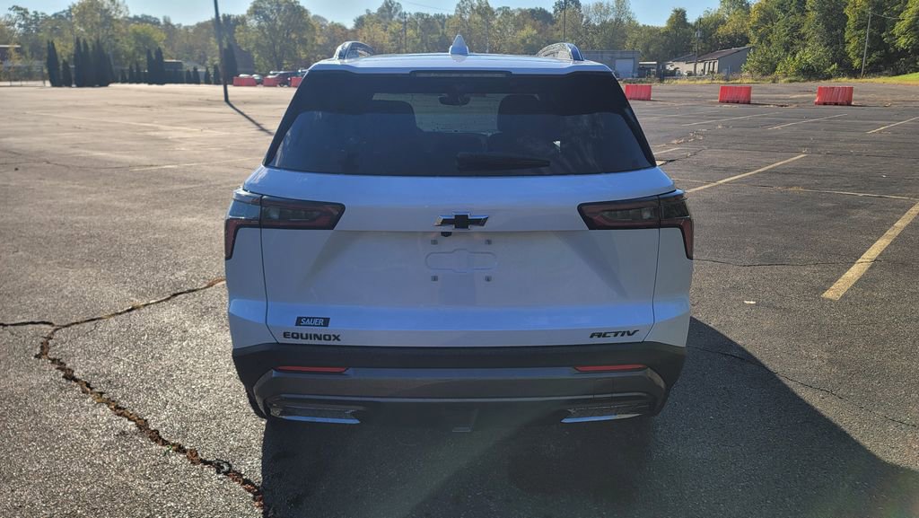 New 2026 Chevrolet Equinox ACTIV w/ Convenience Package III image 10