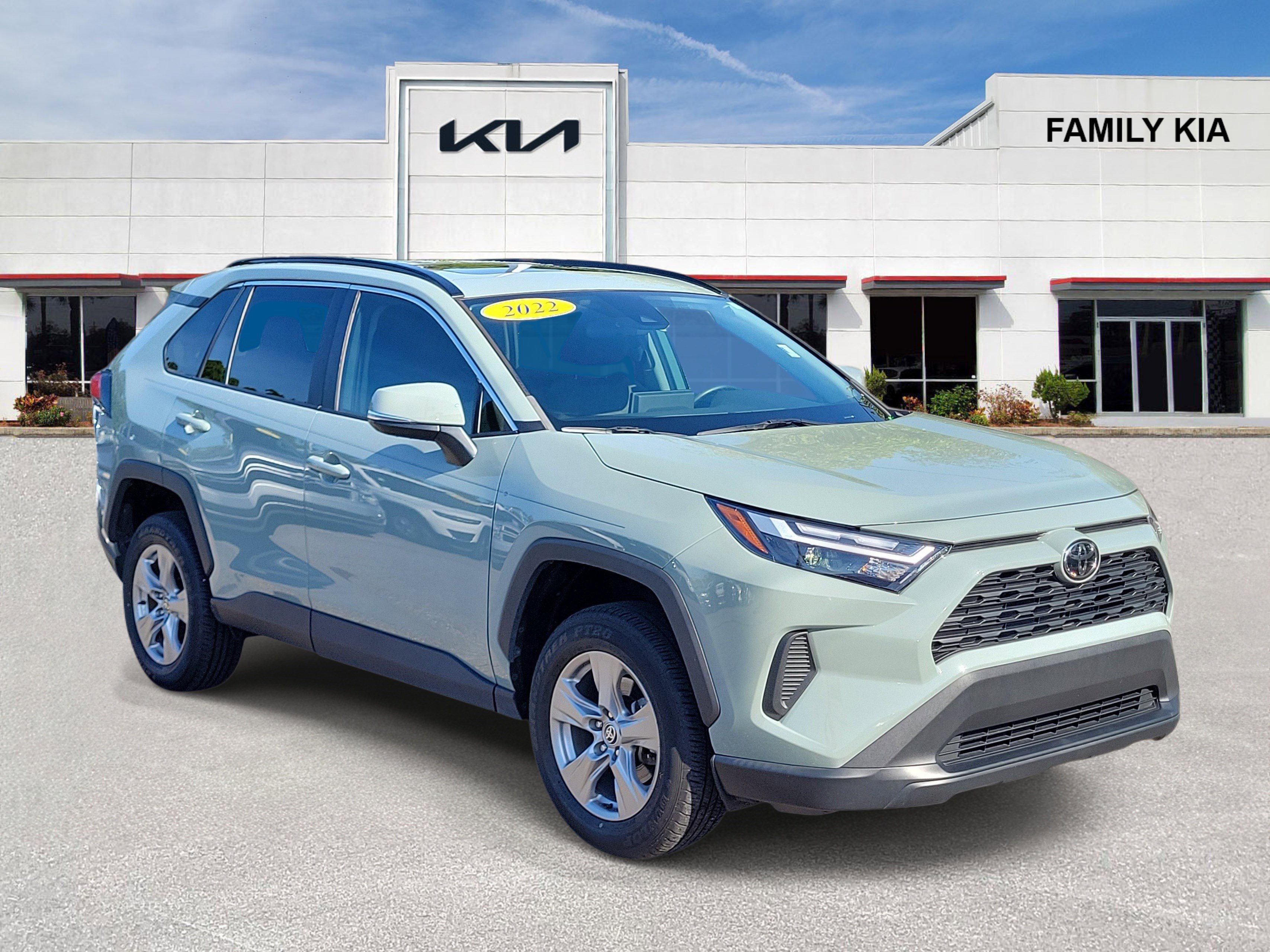 Used 2022 Toyota RAV4 XLE w/ Convenience Package