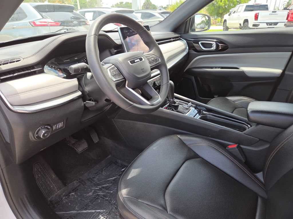 Used 2024 Jeep Compass Limited AWD/4WD image 29