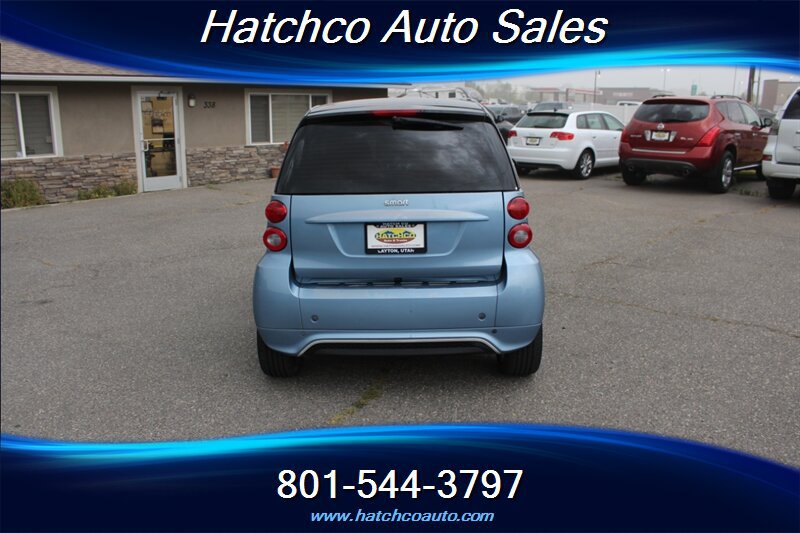 Used 2013 smart fortwo passion RWD image 4