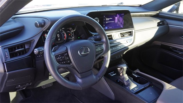 Used 2024 Lexus ES 250 w/ Premium Package image 19
