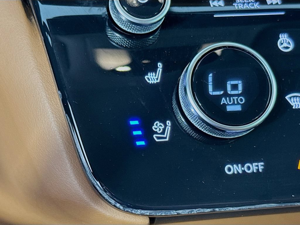 Certified 2023 INFINITI QX60 Sensory w/ Vision Package AWD/4WD image 21