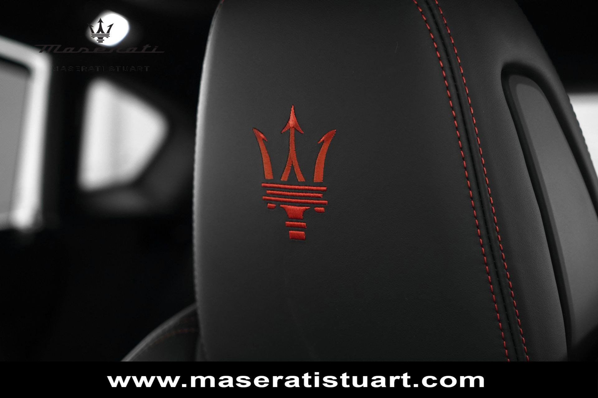 New 2024 Maserati Levante GT Ultima AWD/4WD image 18