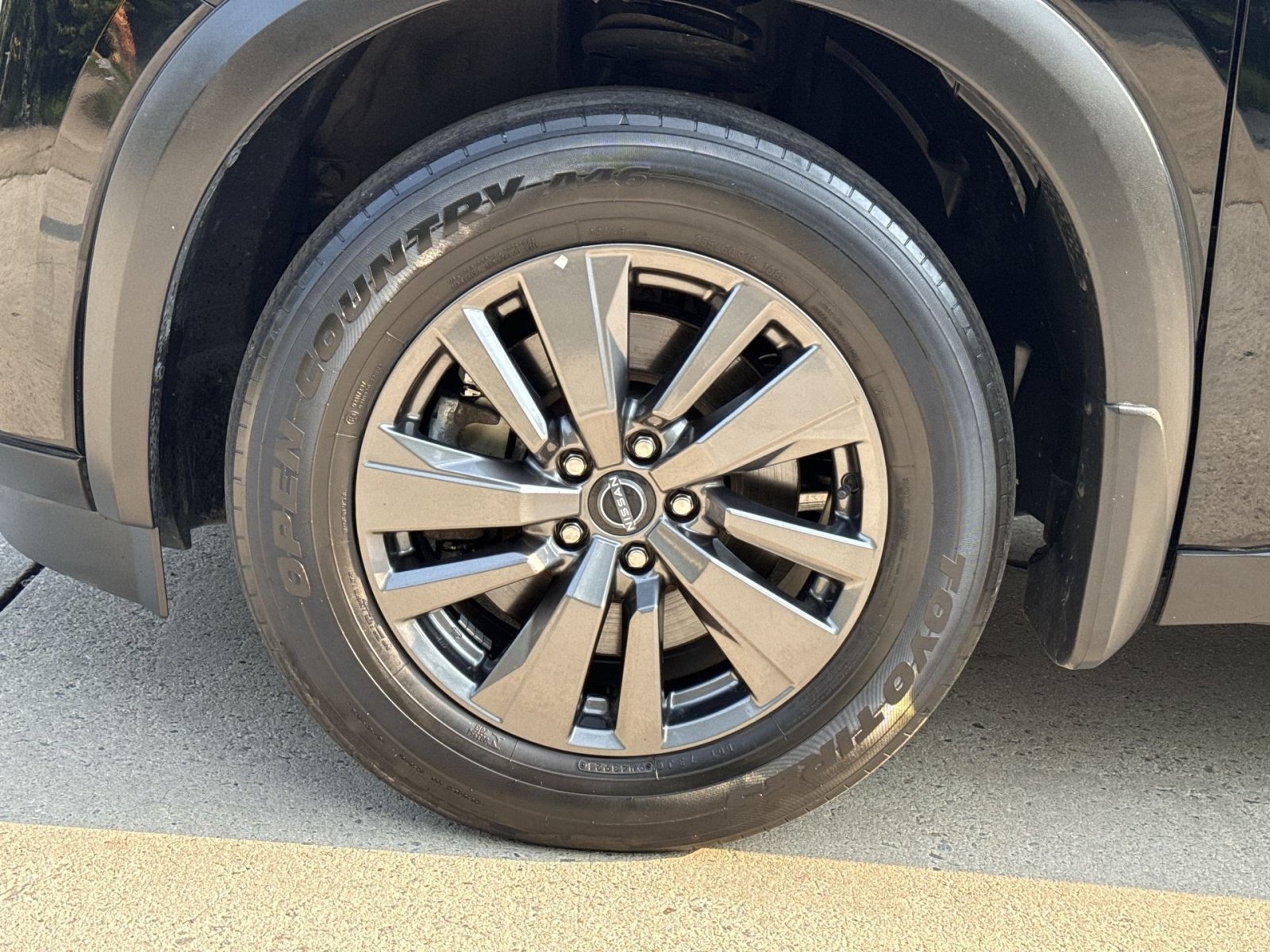 Used 2022 Nissan Pathfinder SV AWD/4WD image 17