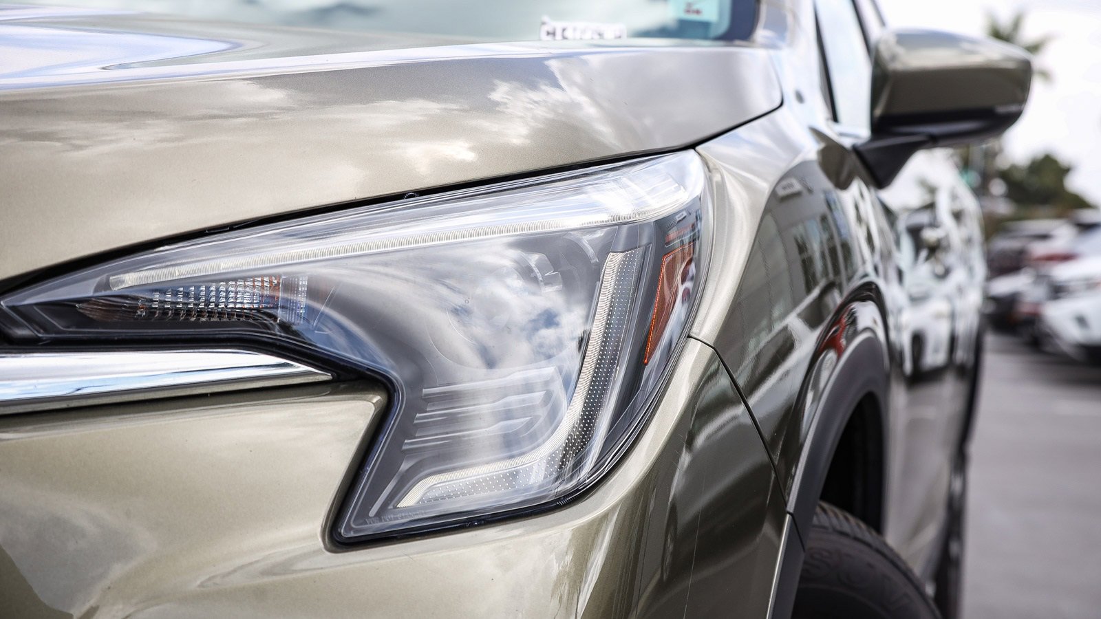 Used 2024 Subaru Ascent Premium w/ Convenience Package image 2