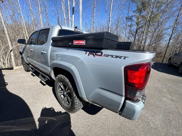 Used 2019 Toyota Tacoma TRD Sport w/ Technology Package image 9