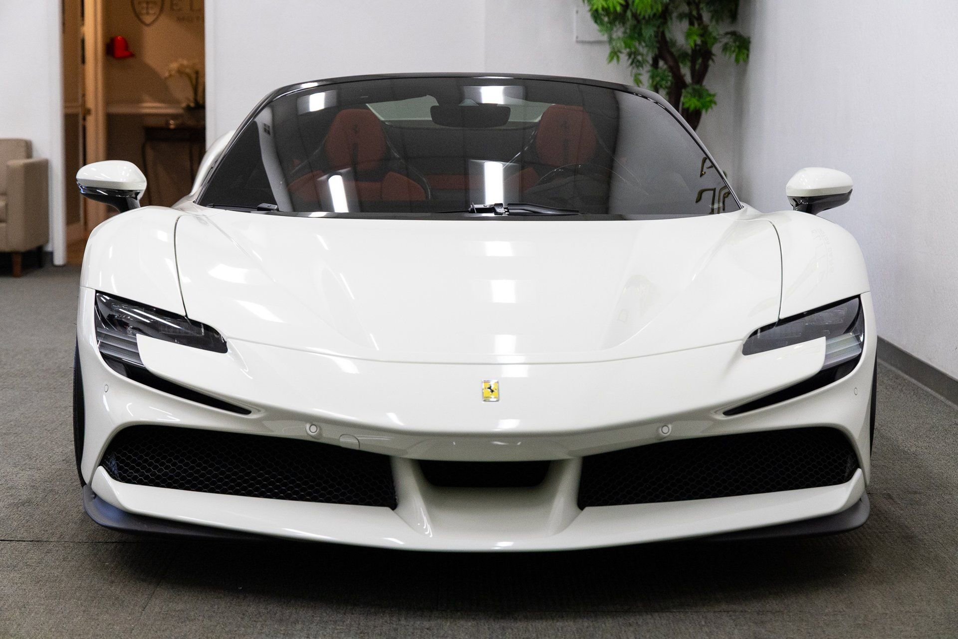 Used 2024 Ferrari SF90 Spider image 11