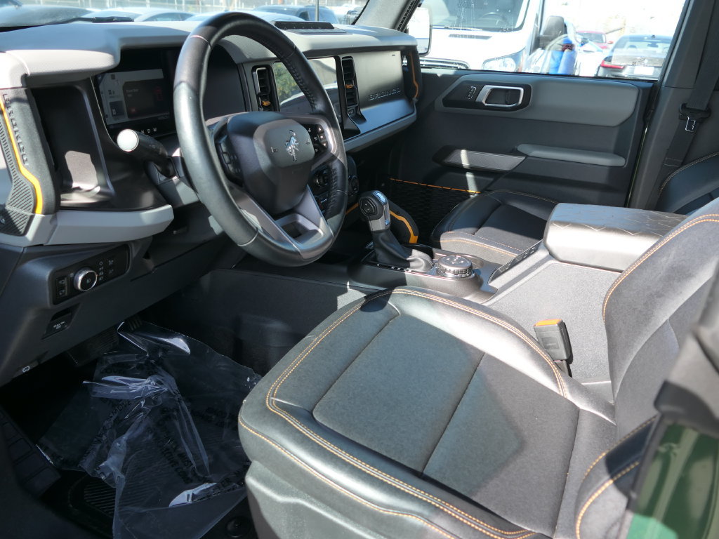 Used 2023 Ford Bronco Badlands w/ Sasquatch Package AWD/4WD image 12