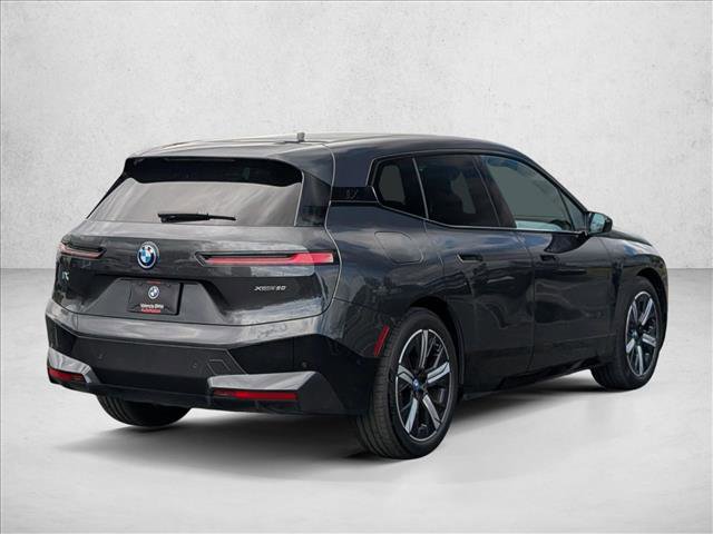 Certified 2022 BMW iX xDrive50 w/ Premium Package AWD/4WD image 5