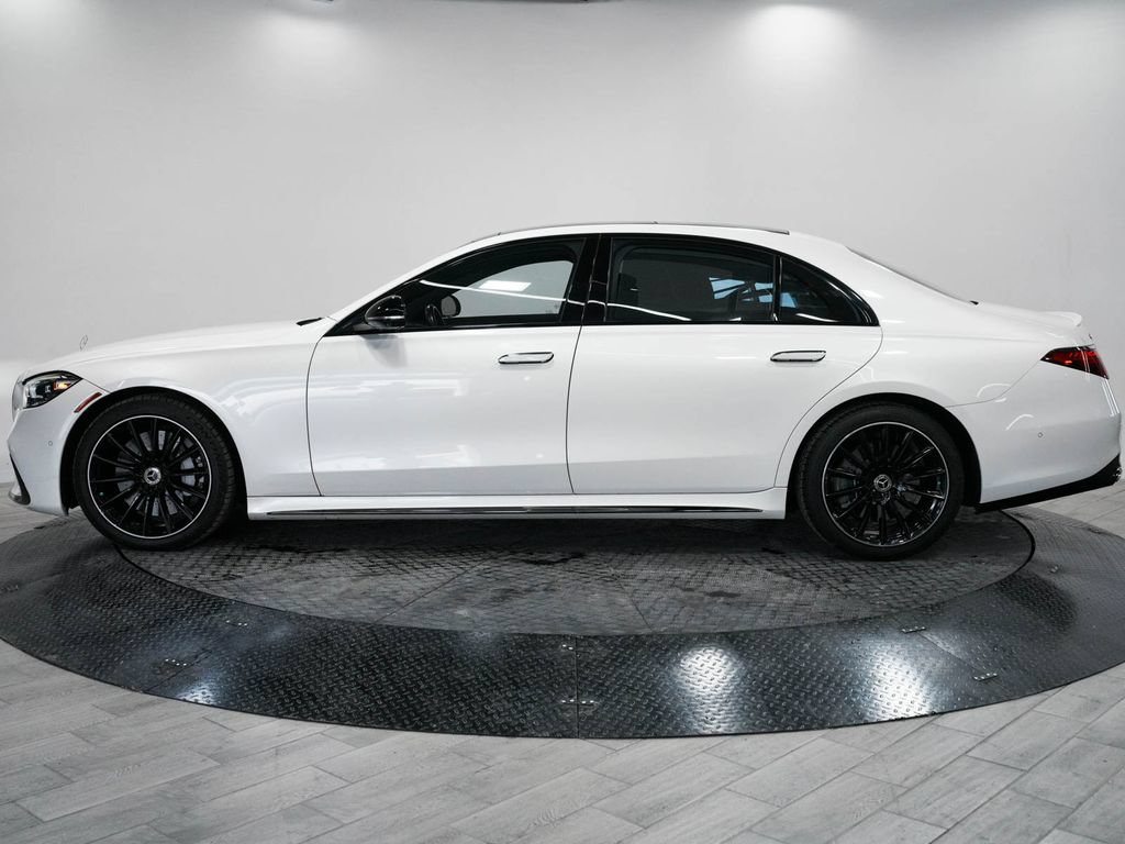 Used 2023 Mercedes-Benz S 500 4MATIC w/ AMG Line image 4
