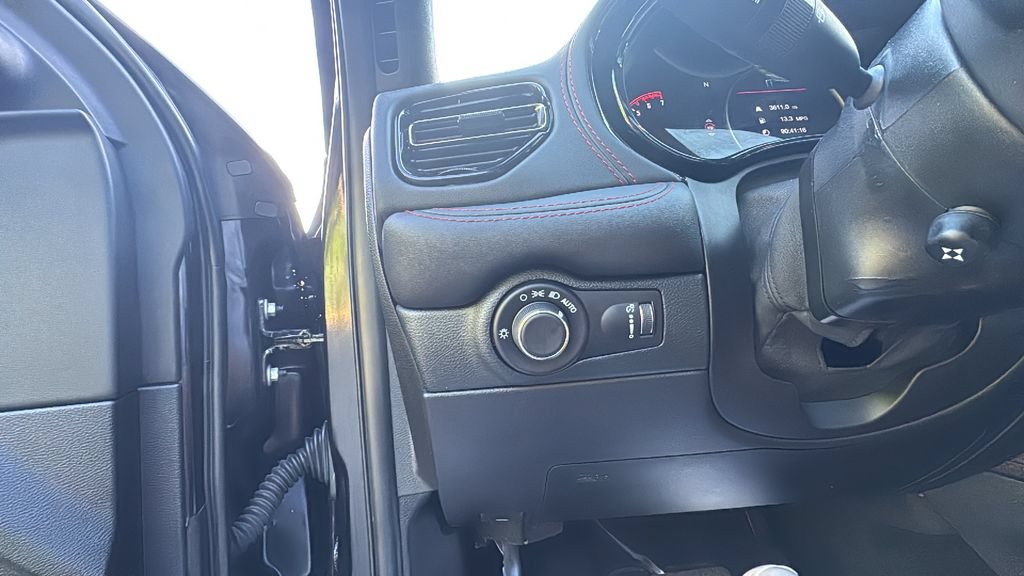 Used 2024 Dodge Durango R/T AWD/4WD image 16