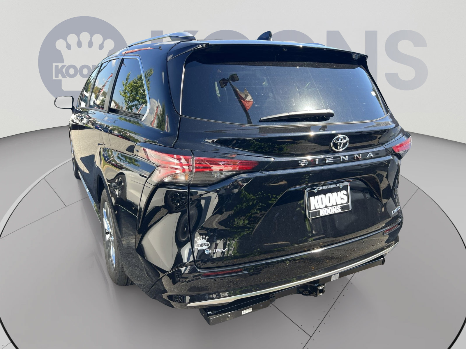 New 2026 Toyota Sienna Limited FWD image 2