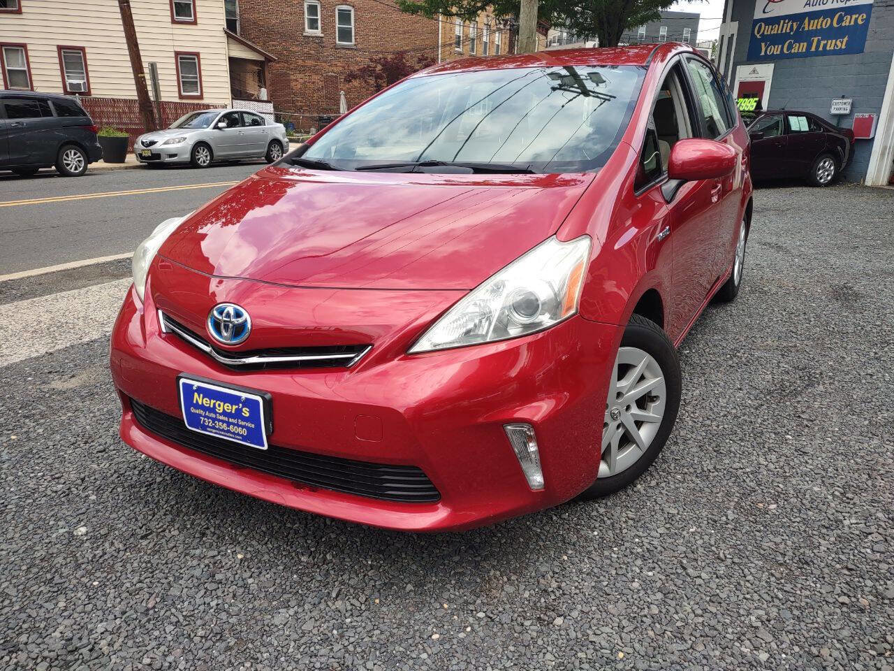 Used 2012 Toyota Prius V Two image 2
