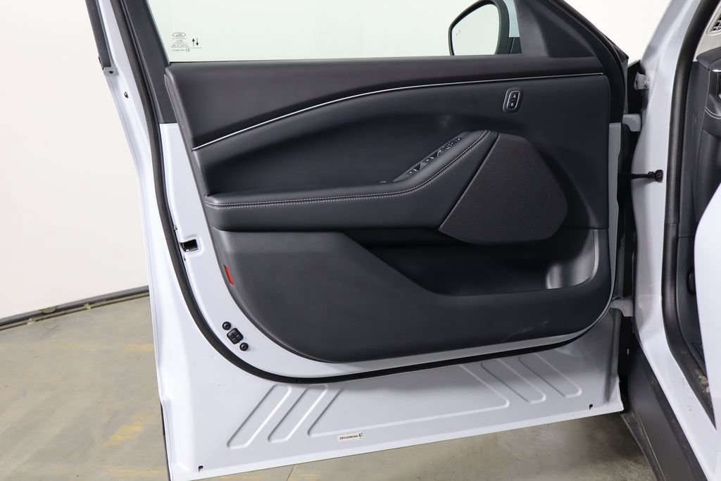 Used 2022 Ford Mustang Mach-E Select AWD/4WD image 18