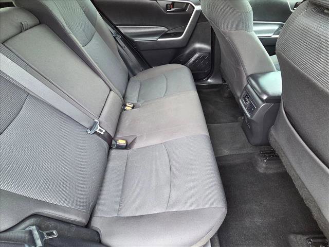 Certified 2022 Toyota RAV4 LE w/ Carpet Mat Package (TMS) image 18