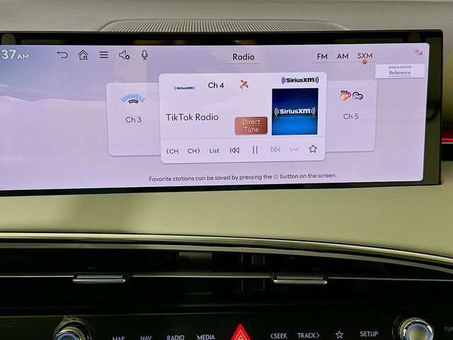Certified 2026 Genesis GV70 2.5T Advanced AWD/4WD image 11