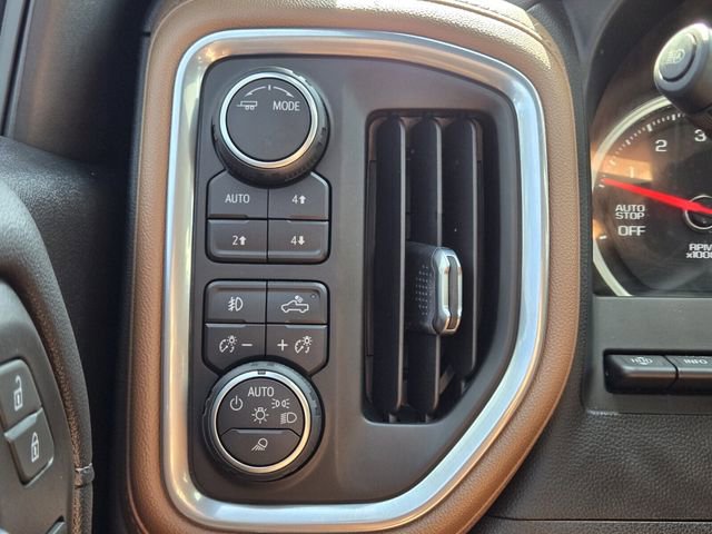 Used 2020 Chevrolet Silverado 1500 High Country w/ Technology Package image 27
