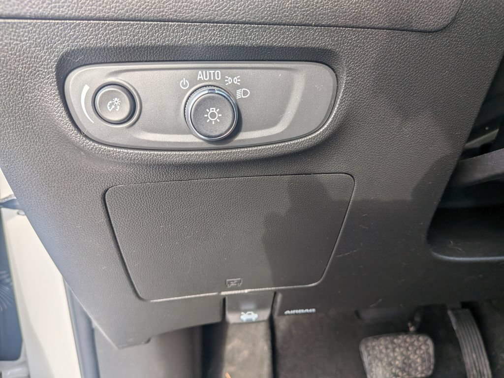 Used 2024 Buick Encore GX Preferred FWD image 28