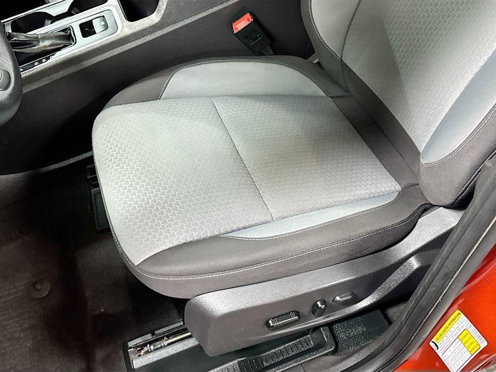 Used 2019 Ford Escape SE image 18
