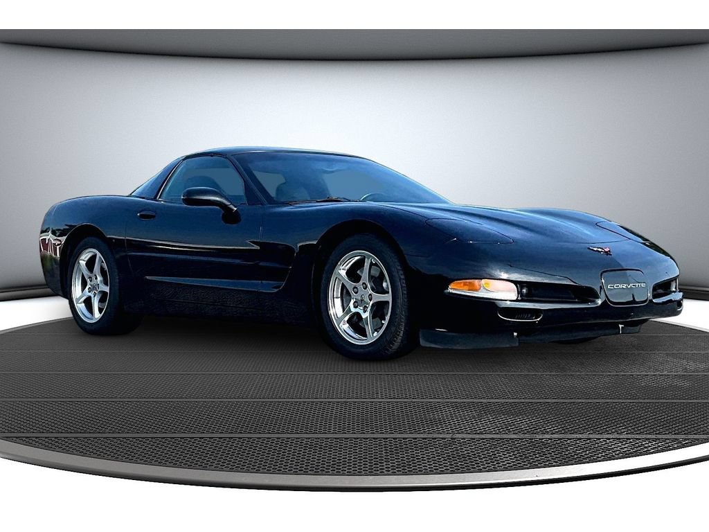 Used 2002 Chevrolet Corvette Coupe w/ Preferred Equipment Group2 RWD image 10