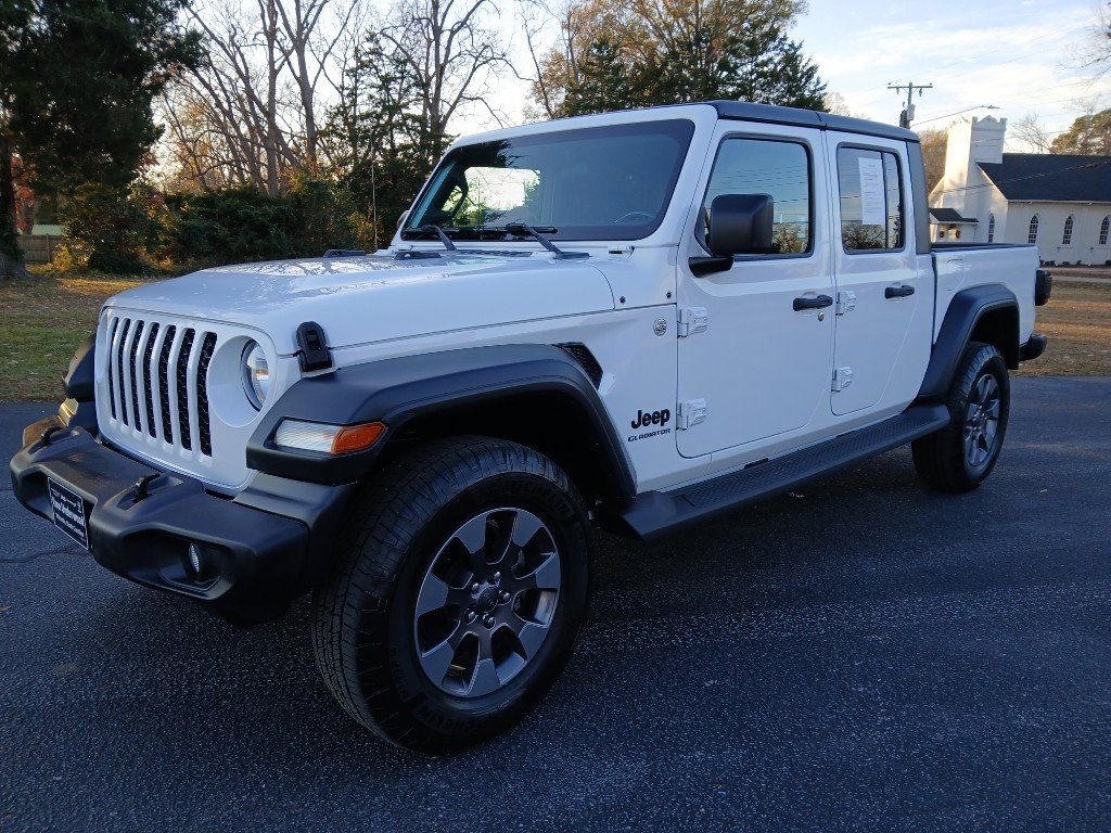 Certified 2020 Jeep Gladiator Sport w/ Quick Order Package 24S image 12