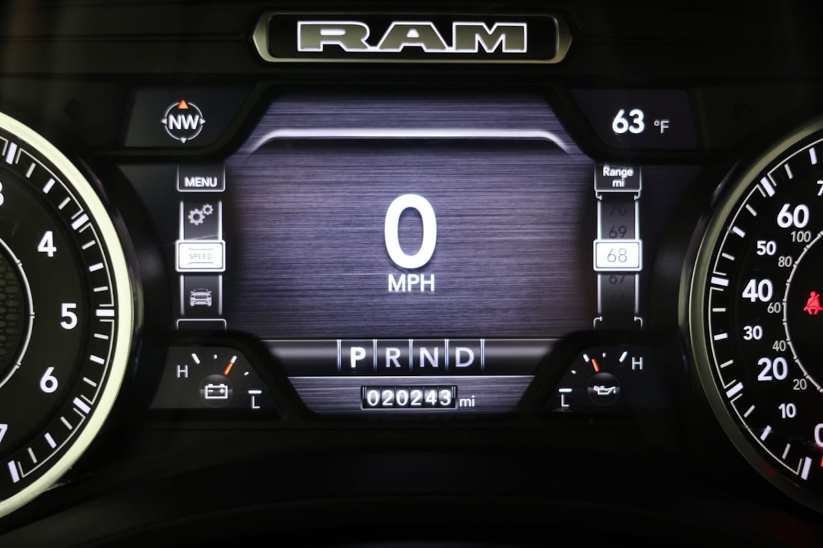 Used 2023 RAM 1500 Laramie AWD/4WD image 12
