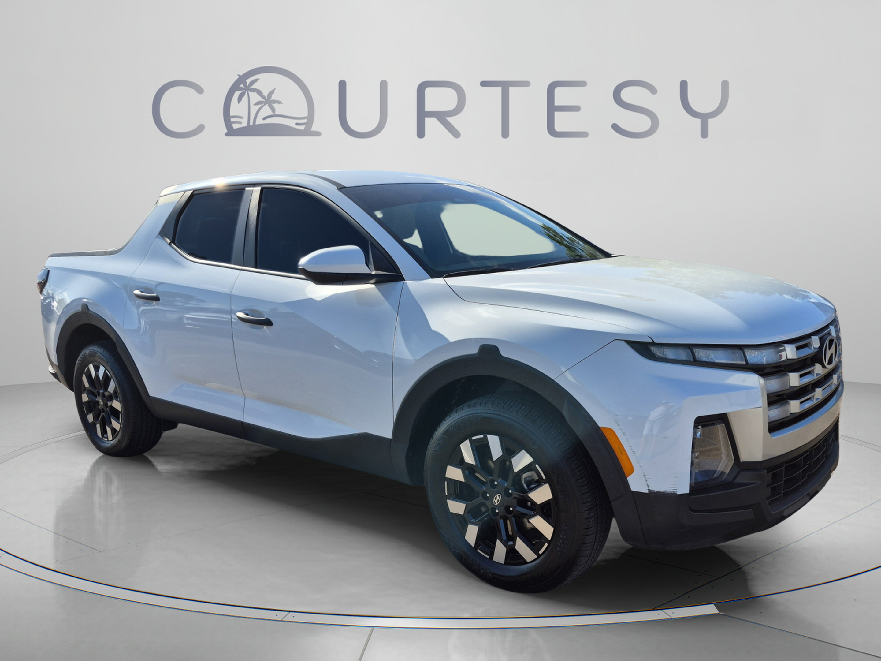 Used 2025 Hyundai Santa Cruz SE FWD image 7