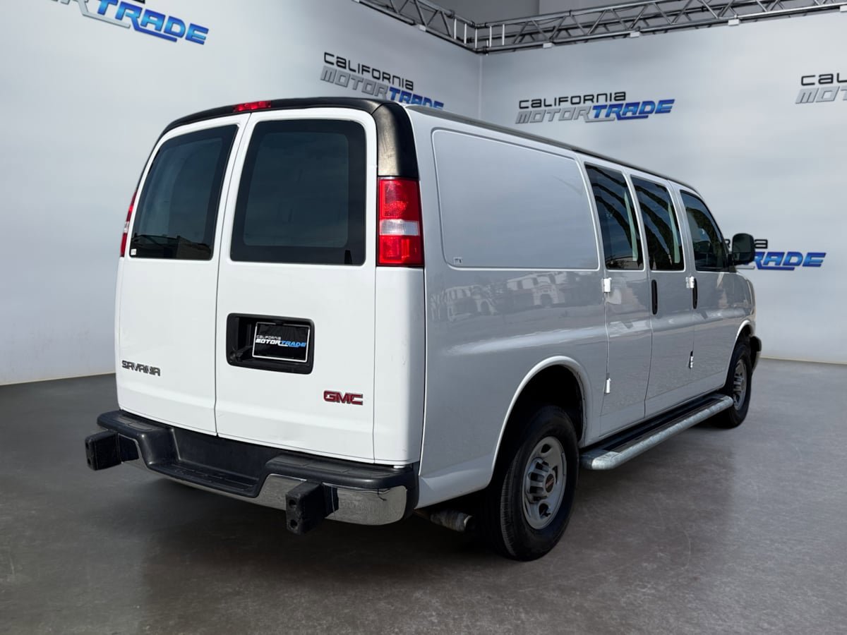 Used 2024 GMC Savana 2500 w/ Driver Convenience Package image 5