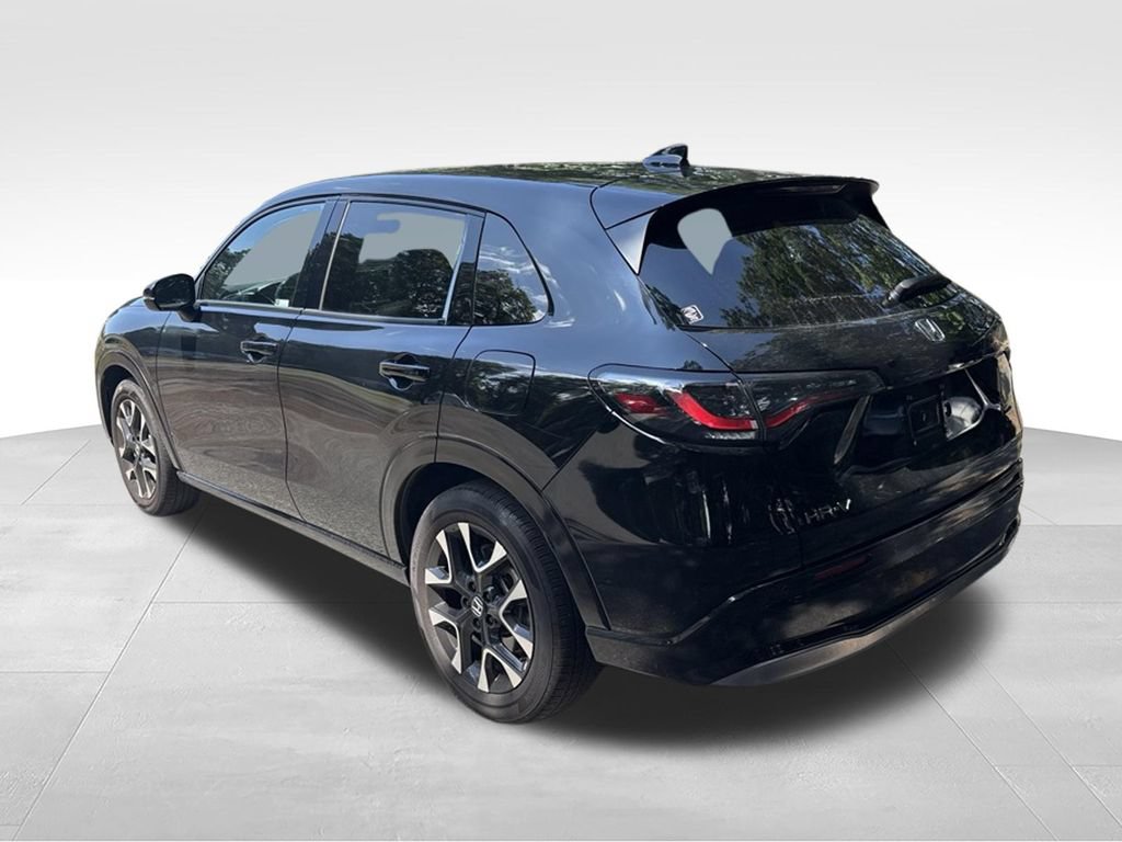 Used 2026 Honda HR-V EX-L image 3