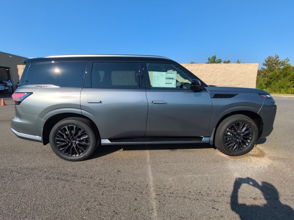 New 2026 INFINITI QX80 Autograph w/ Premium Cargo Package image 3