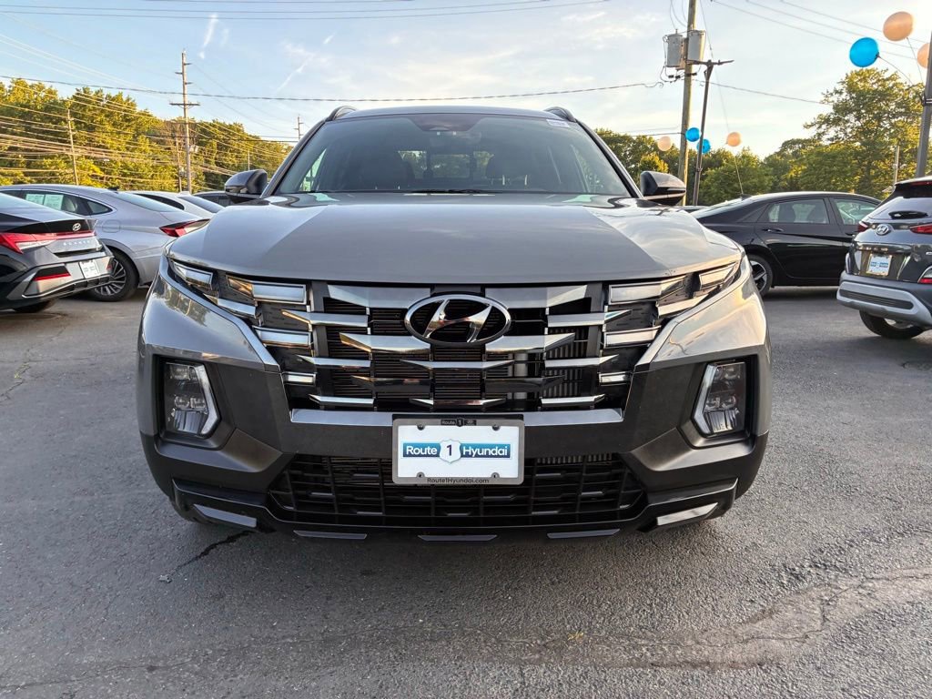 Used 2024 Hyundai Santa Cruz Night AWD/4WD image 2