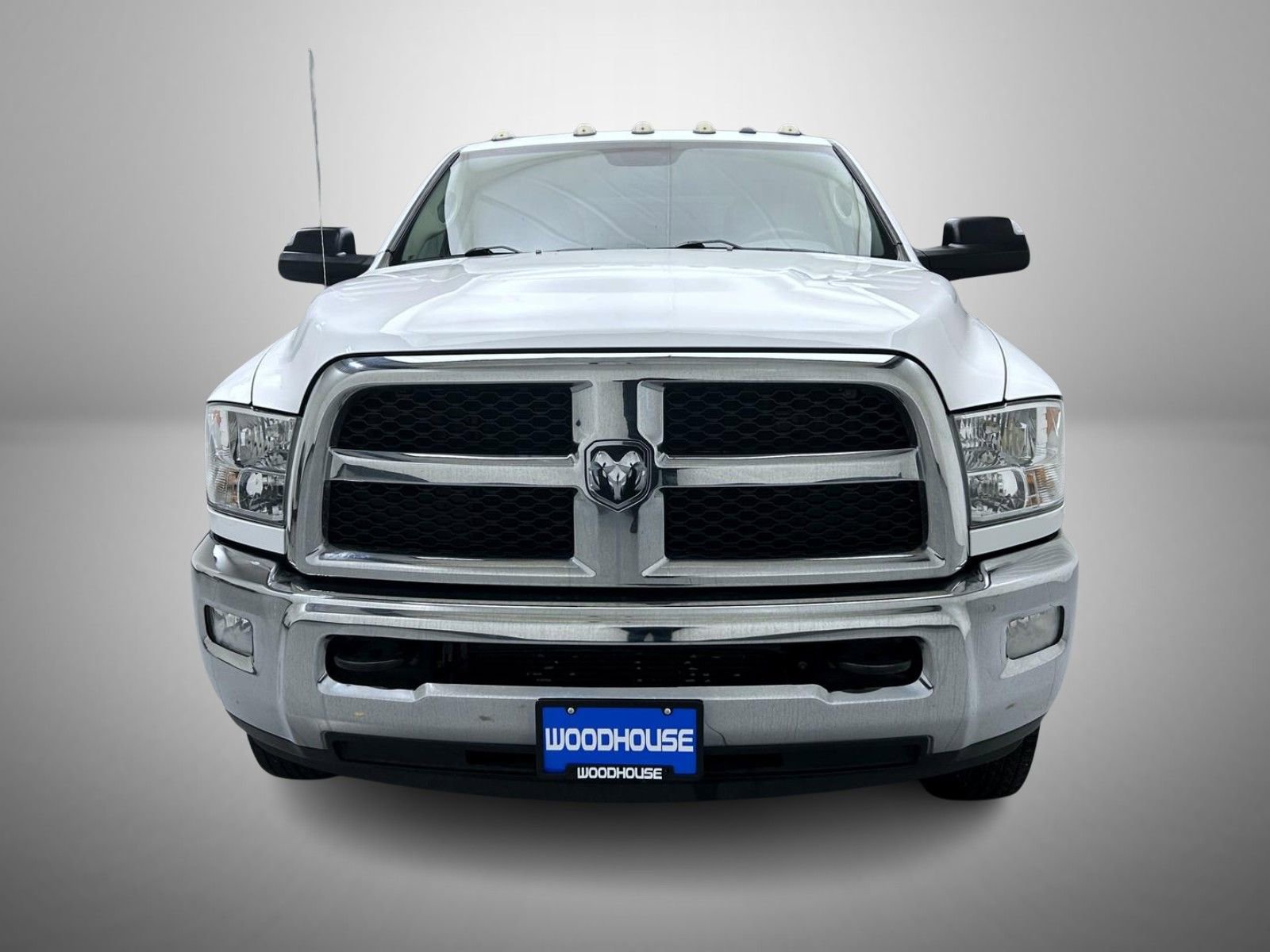 Used 2016 RAM 3500 SLT w/ Quick Order Package 29G SLT RWD image 2